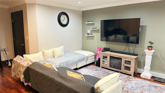 Building Photo - 190-18 Woodhull Ave