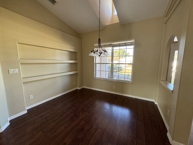 Building Photo - 3130 Westgate Dr