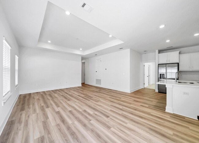 Building Photo - 217 Lyla Ln