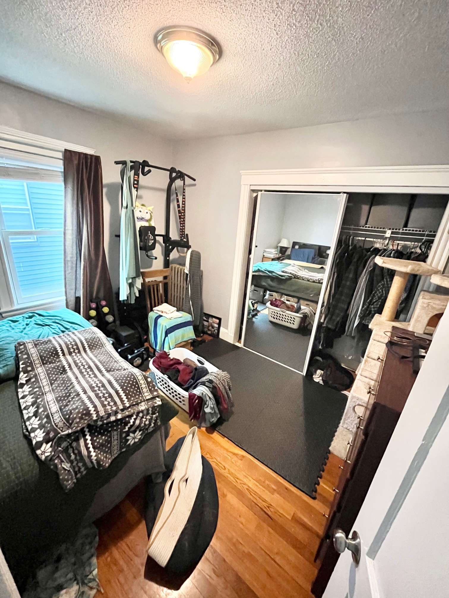 Building Photo - 42 Day St