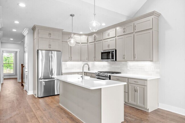 Building Photo - 1065 Veridian Dr