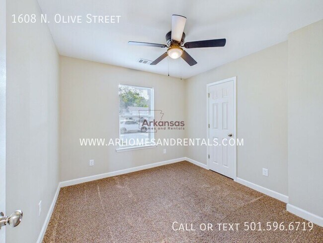 Building Photo - 1608 N Olive St