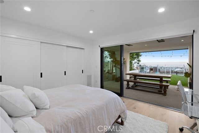 Building Photo - 807 N Paulina Ave