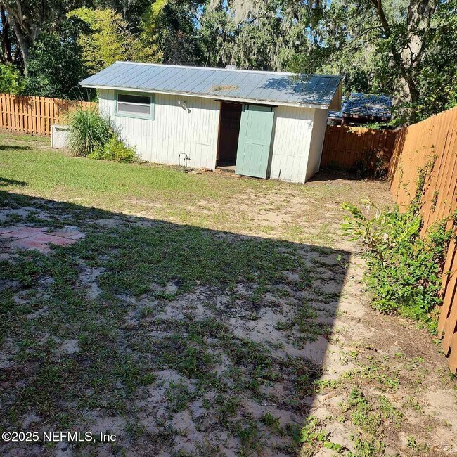 Building Photo - 1503 Broome St
