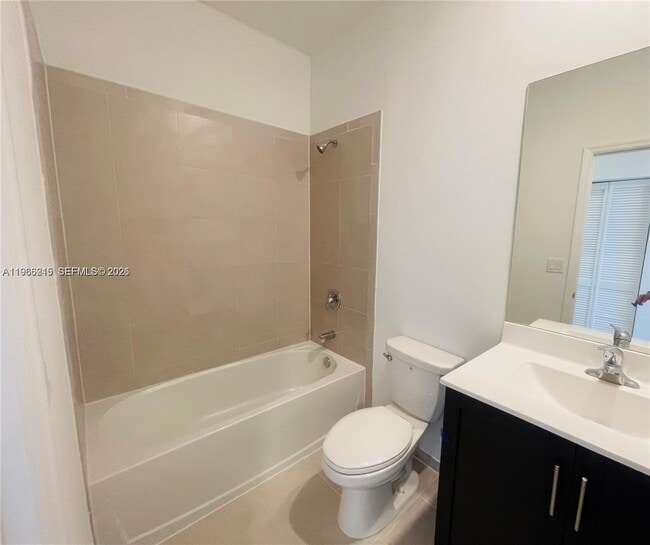 Building Photo - 1695 SE 27th Rd