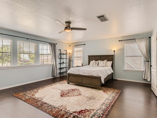 Building Photo - 5904 Kabaye Cove