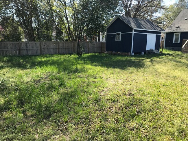 Building Photo - 1001 S 8th St