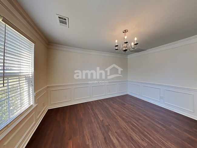 Building Photo - 108 Dunnell Rd