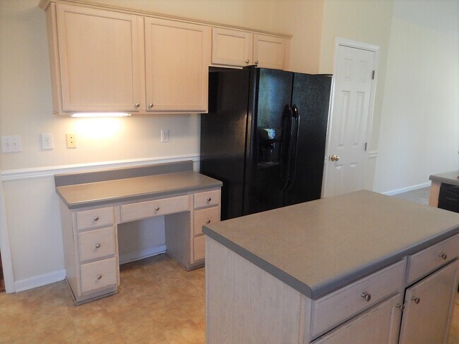 Building Photo - 5809 Spirit Ct