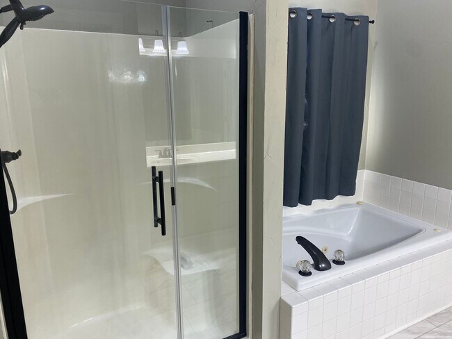 Building Photo - 35 Winchester Cv