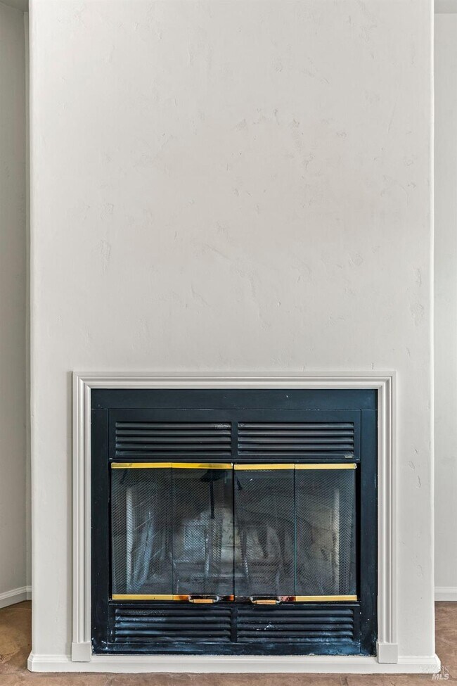 Building Photo - 6578 Oak Leaf Ct