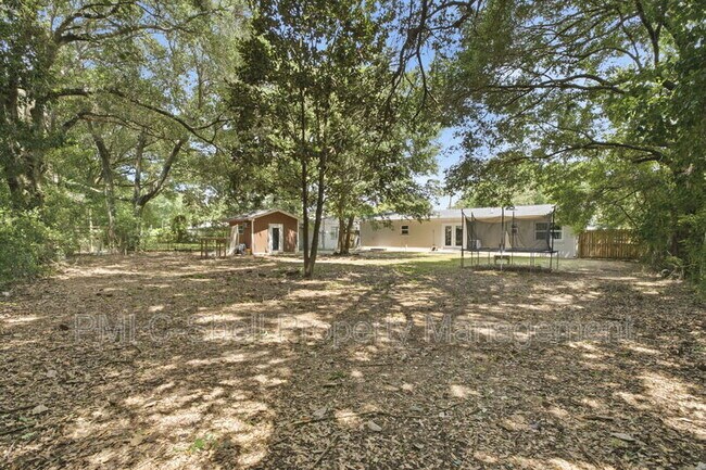 Building Photo - 225 N Madison Dr