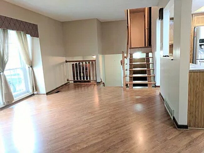 Building Photo - 15017 Arbor St