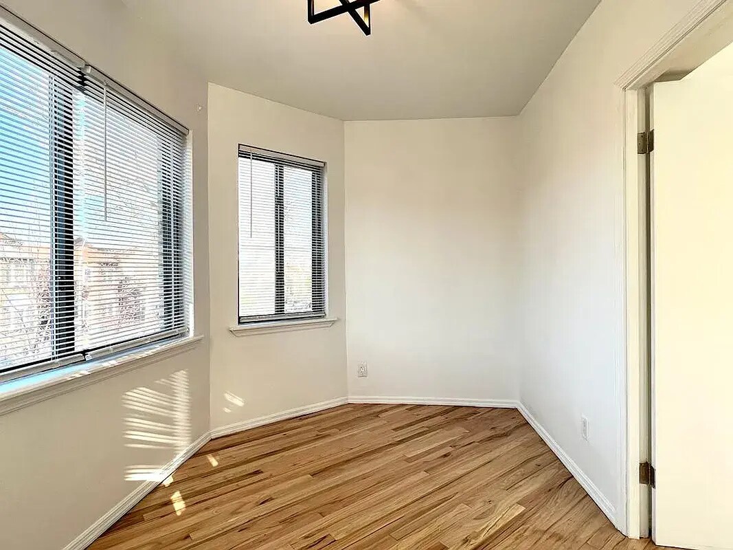 Building Photo - 2249 37th St