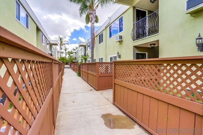 Building Photo - 6602 Beadnell Way