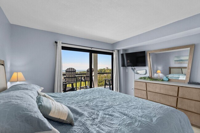 Building Photo - Sea Mark Tower – 3BR Ocean-View Condo
