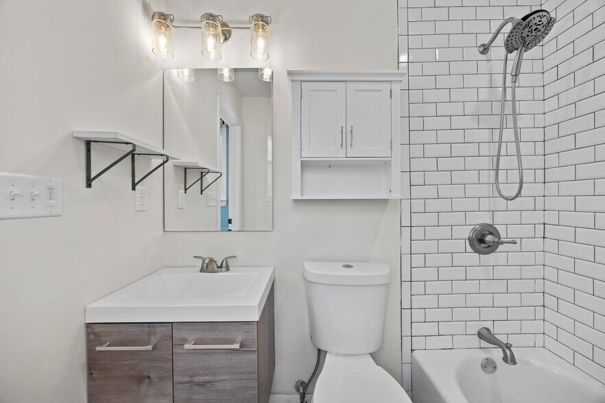 Building Photo - 8312 Savage Guilford Rd