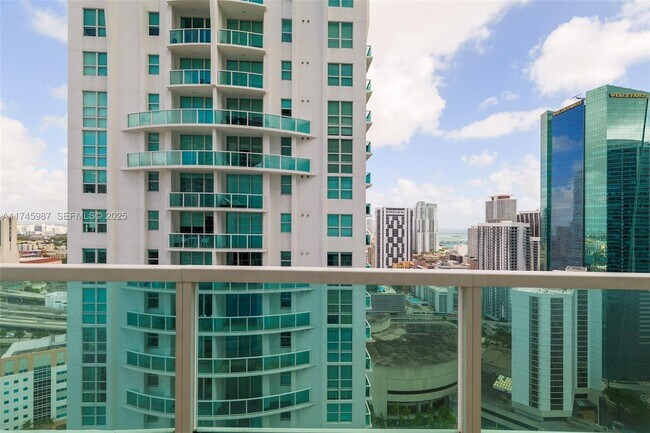 Building Photo - 41 SE 5th St