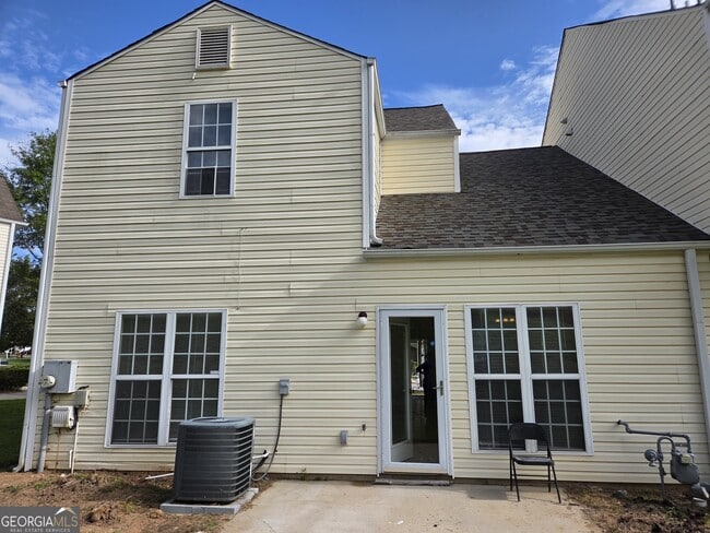 Building Photo - 3821 Brookwood Blvd