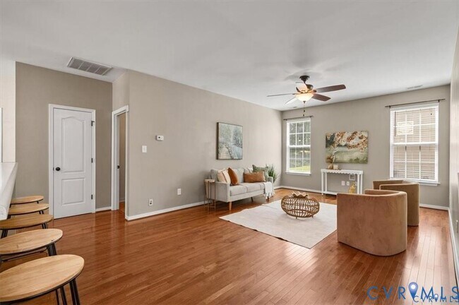 Building Photo - 7319 Vicenzo Dr
