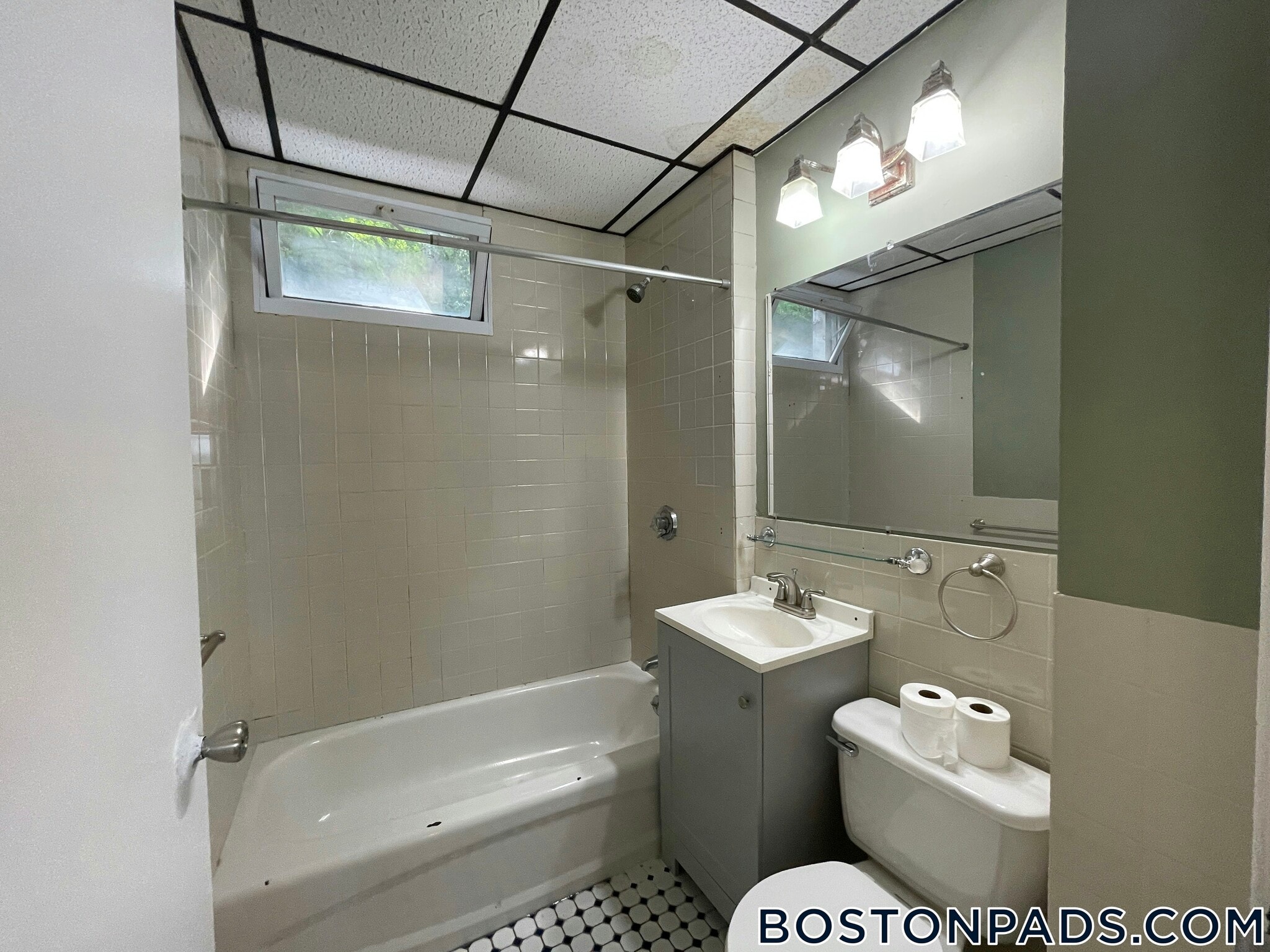 Building Photo - 2 Torpie St