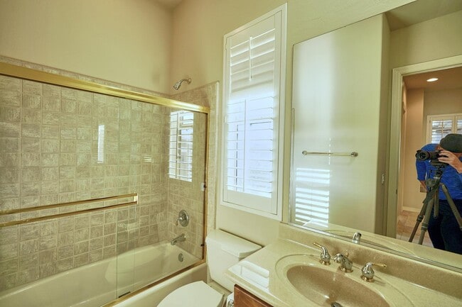 Building Photo - 7298 E Brisa Dr