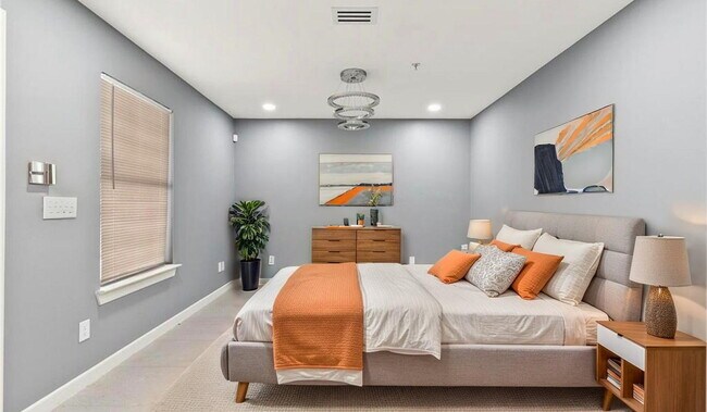 Building Photo - 1421 W Harrison Ave