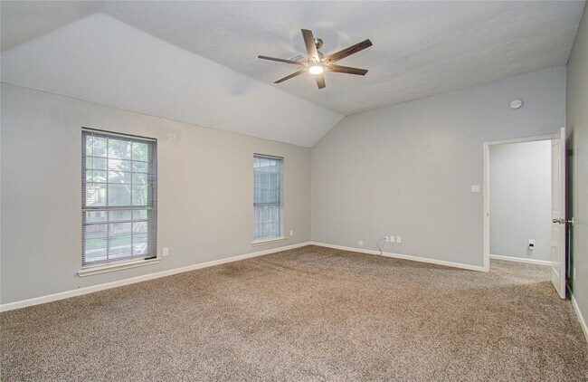 Building Photo - Village Park Drive, Missouri City, TX 77489 - 5 BR 2.5 BA single-family home