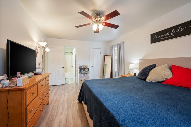 Building Photo - Central Newport News