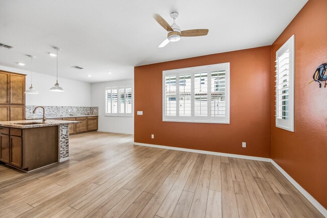 Building Photo - 4834 S Ferric