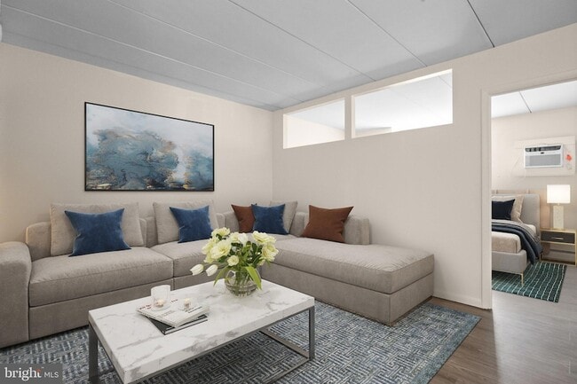 Building Photo - 1575 W Street Rd