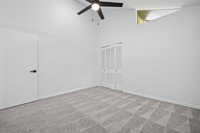 Building Photo - 5830 Yarwell Dr