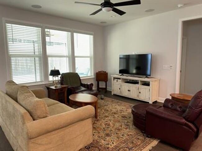 Building Photo - Sun City Palmary Model (55+ community) Furnished