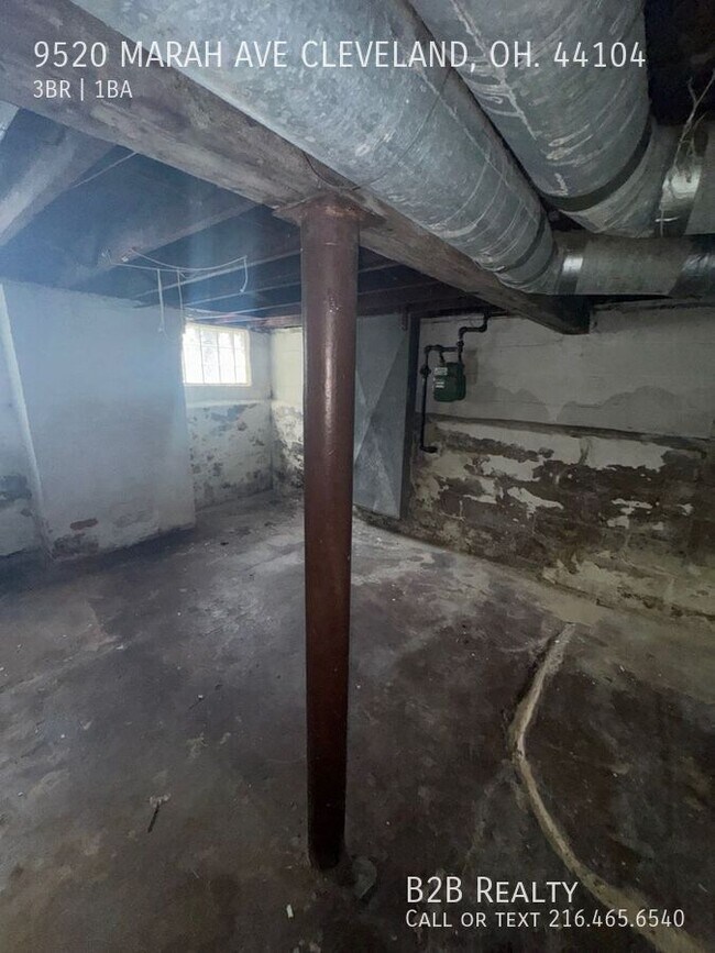 Building Photo - 9520 Marah Ave