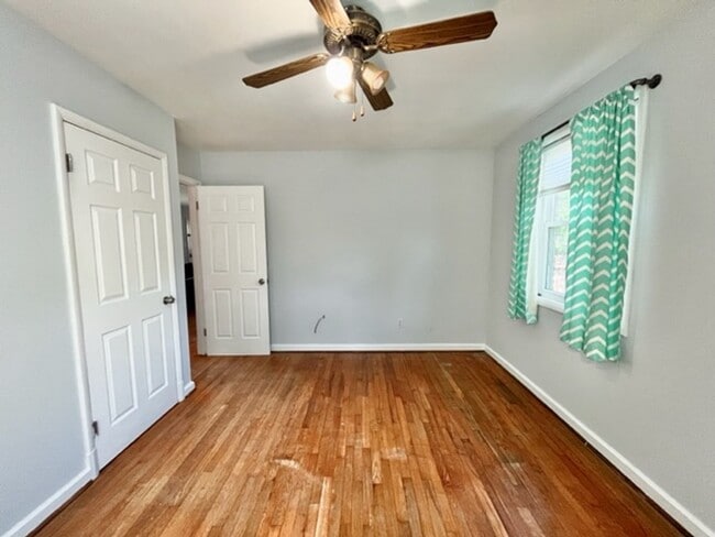 Building Photo - 3700 Woodridge Ave