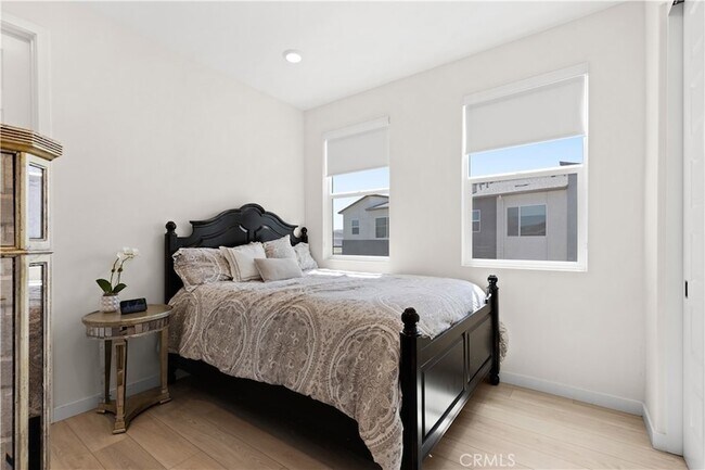 Building Photo - 27553 Sanctuary Ct