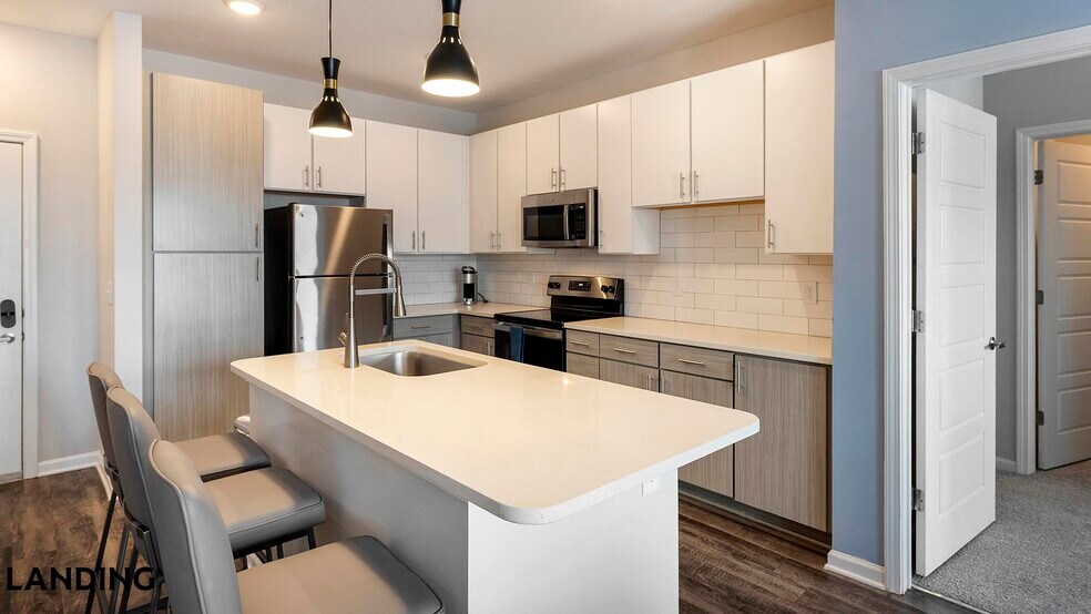 Building Photo - 5340 Periwinkle Hl Ave