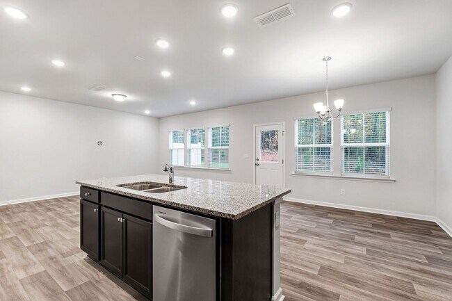 Building Photo - Modern 3-Bedroom Townhome in Solana, Durham!