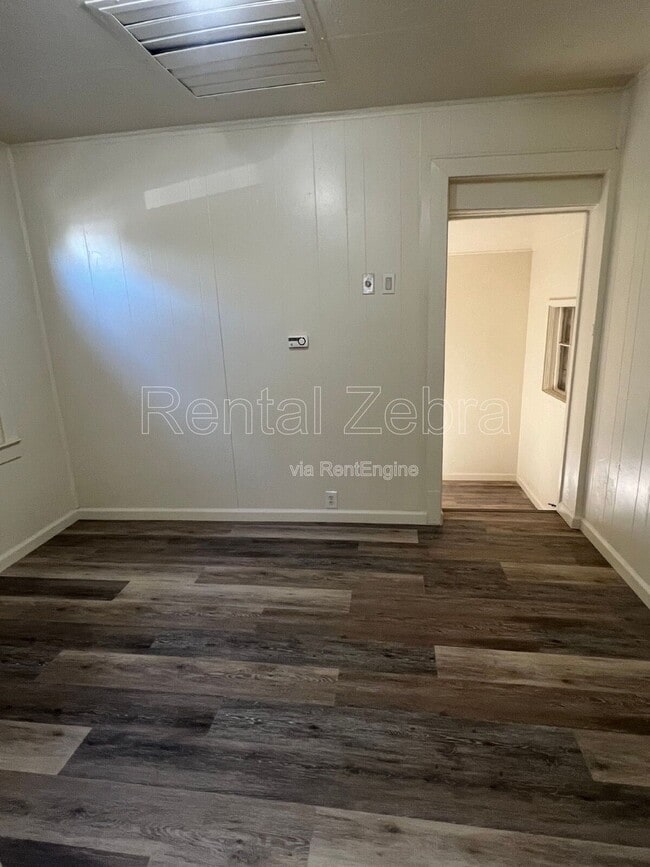 Building Photo - 1919 H St