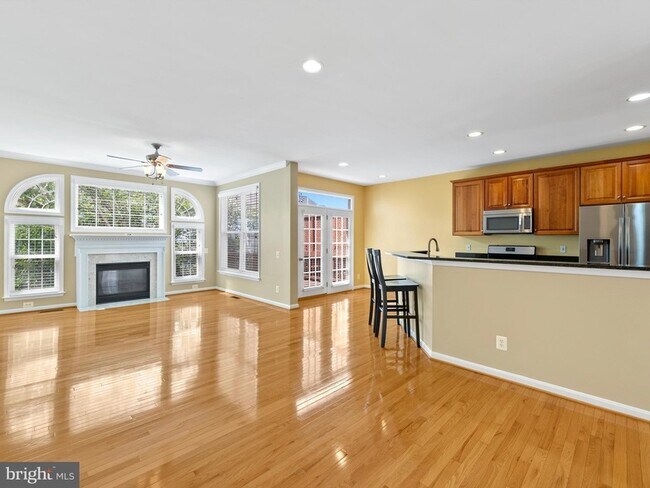 Building Photo - 15005 Danube Way