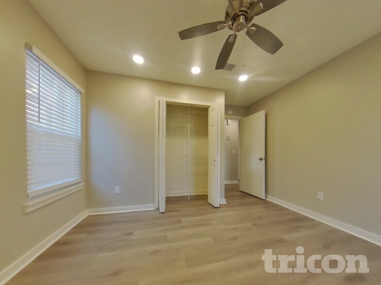 Building Photo - 316 E Citrus St