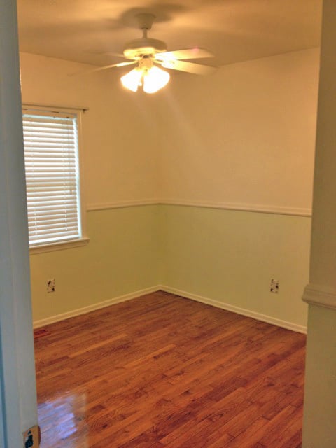 Building Photo - SUMMER SPECIAL-REDUCED RENT! LOVELY 3 BR H...