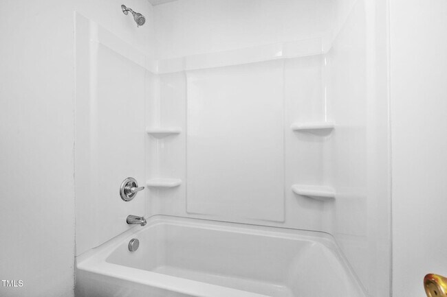 Building Photo - 409 Vista Springs Cir