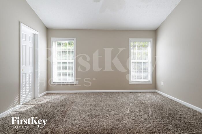 Building Photo - 5370 Princeton Oaks Dr