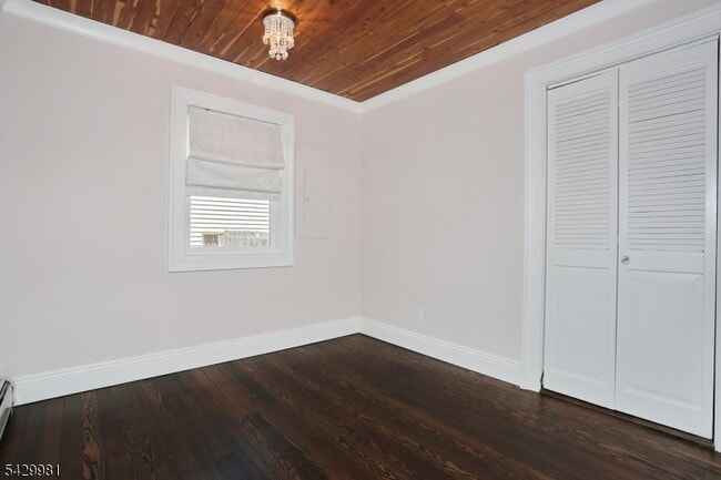 Building Photo - 28 Minnehaha Blvd