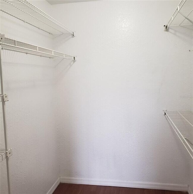 Building Photo - 5016 Sunridge Palms Dr