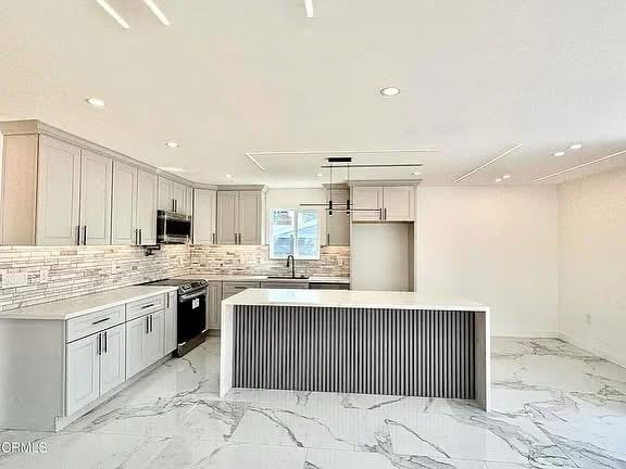 Building Photo - 17807 San Fernando Mission Blvd