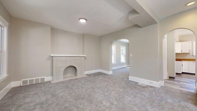 Building Photo - Cudell/West Blvd neighborhood; 4 bedroom/1 bath single family house for rent!