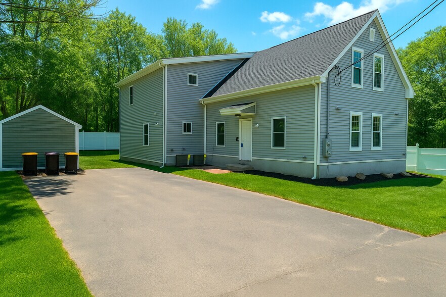 Building Photo - 22 Drew Ave