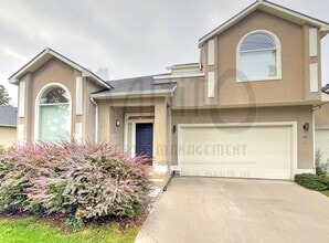 Building Photo - Beautiful Carnahan Crest Home